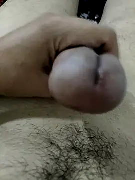 Snapshot of Zepe_12 chatting on October 8, 2025, 1:03 am Zepe 12 online show from October 8, 2025, 1:03 am