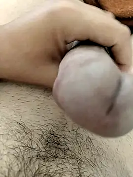 Snapshot of Zepe_12 chatting on October 13, 2025, 10:15 am Zepe 12 online show from October 13, 2025, 10:15 am