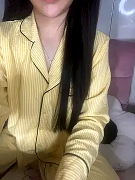 RubyBerry online show from November 18, 2025, 4:22 pm