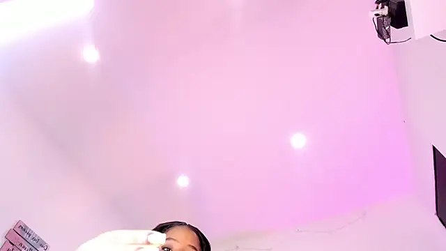 Elsie morris12 online show from April 15, 2026, 10:21 pm