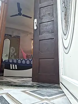 SIMIHOT online show from March 10, 2026, 9:03 am