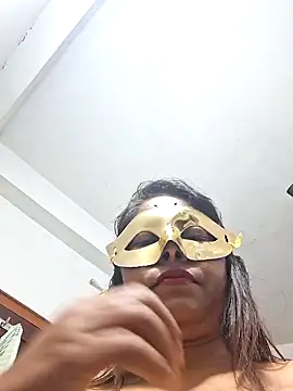 SIMIHOT online show from April 11, 2026, 9:46 am