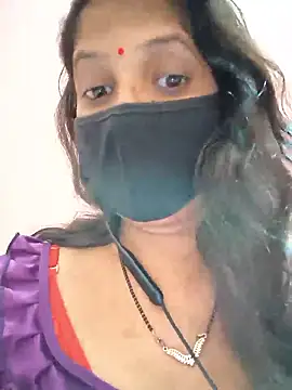 Sonalihot  online show from October 28, 2025, 4:53 pm