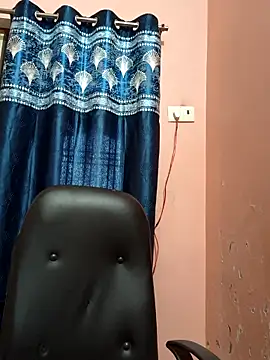 Sonalihot  online show from December 4, 2025, 7:06 am