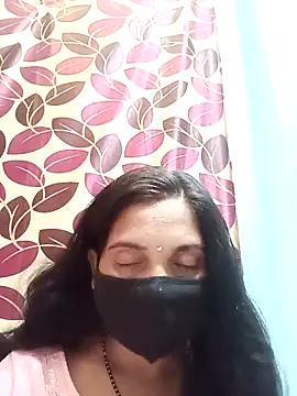 Payal-001 online show from September 17, 2025, 7:26 pm