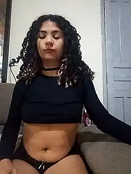 Camilla-23y online show from September 27, 2025, 1:32 am