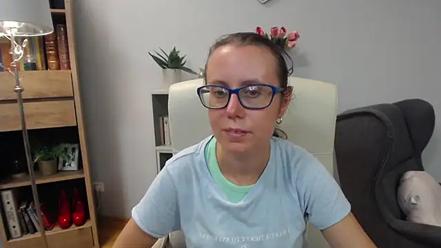 sweetxLizzy online show from July 13, 2026, 4:37 am