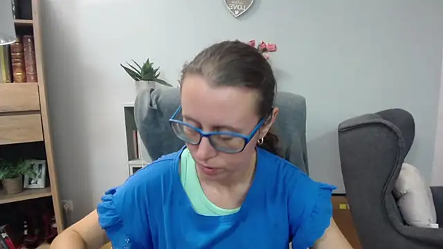 sweetxLizzy online show from July 23, 2026, 4:43 am