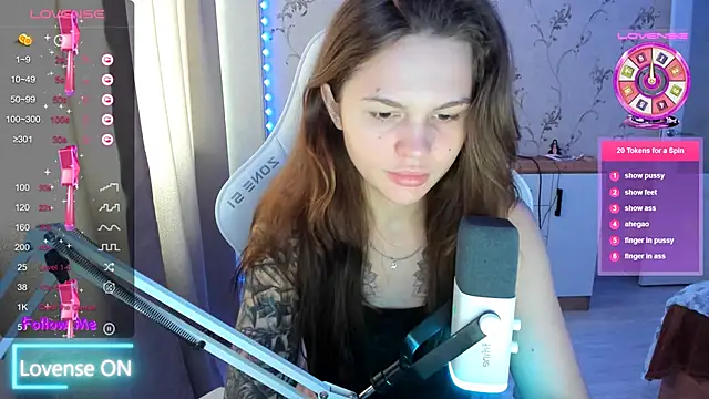 yourdreamm  online show from September 29, 2025, 8:41 am