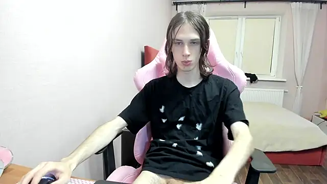 eleganc3 online show from October 2, 2025, 6:59 pm