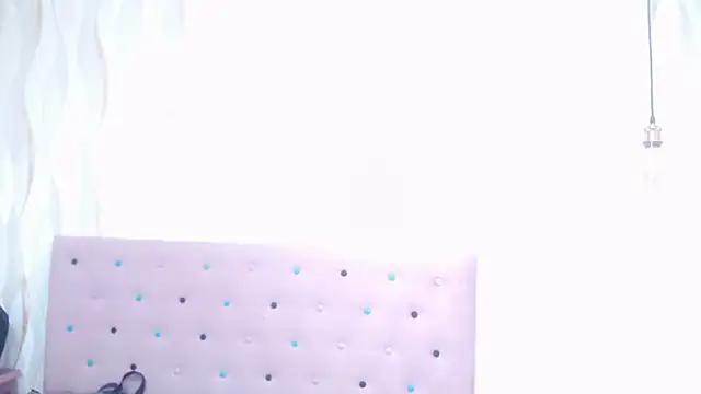 Snapshot of Naomi_Braunx chatting on June 19, 2026, 1:48 pm Naomi Braunx online show from June 19, 2026, 1:48 pm
