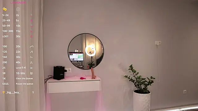 Katherinepinke online show from April 18, 2026, 5:39 pm