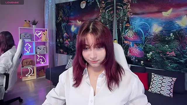 ClaraParks online show from September 19, 2025, 6:08 pm