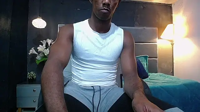 blackbignude online show from November 13, 2025, 1:48 am