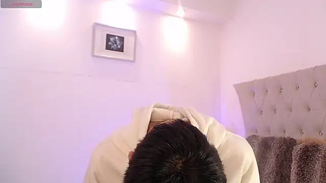 Dulcey  online show from November 10, 2025, 4:00 am