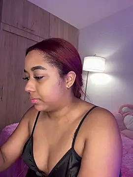  Zahara  online show from October 1, 2025, 8:37 pm