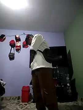 Snapshot of Dani22cmhot chatting on December 21, 2025, 6:31 am Dani22cmhot online show from December 21, 2025, 6:31 am