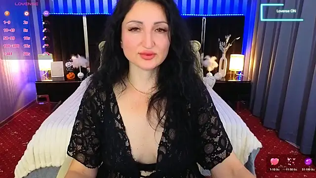 Snapshot of MissRossi chatting on November 4, 2025, 8:08 pm MissRossi online show from November 4, 2025, 8:08 pm