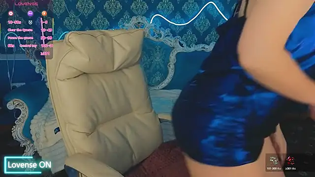 MissRossi online show from February 3, 2026, 2:53 am