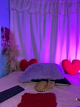 Miaa rosses3 online show from October 15, 2025, 10:10 pm