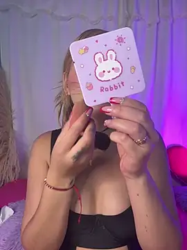 Miaa rosses3 online show from October 30, 2025, 3:52 am