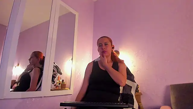 VidiaStons online show from March 23, 2026, 8:02 pm