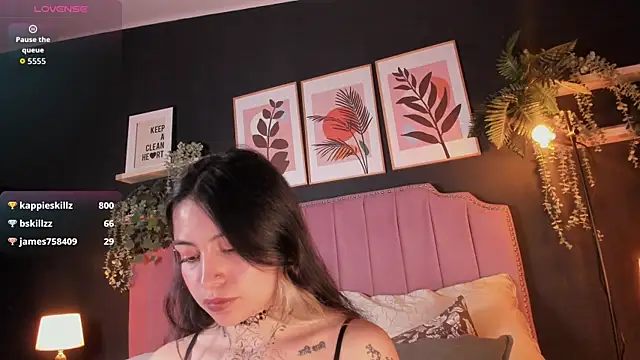 Snapshot of anne_dh chatting on November 30, 2025, 11:31 pm anne dh online show from November 30, 2025, 11:31 pm