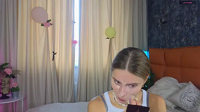 SoftBliss online show from September 19, 2025, 6:48 am