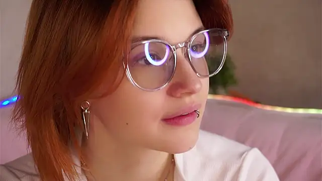 Snapshot of BlytheBenny chatting on October 13, 2025, 1:16 am BlytheBenny online show from October 13, 2025, 1:16 am