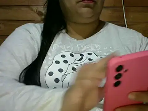 MARRENTINHA34 online show from October 7, 2025, 5:43 pm