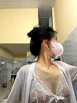 Miinami online show from September 18, 2025, 1:02 pm