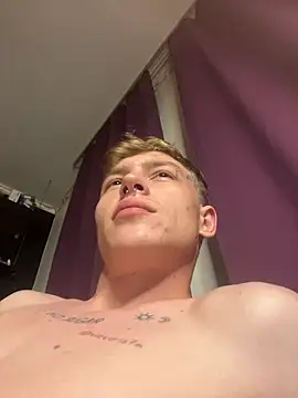 callmealexthx online show from September 27, 2025, 4:45 pm