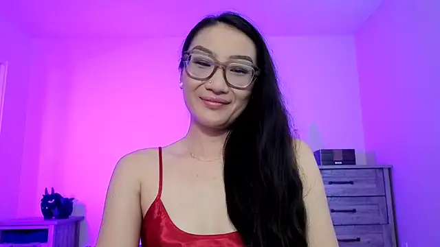 Aliciaz3 online show from September 11, 2025, 4:07 pm