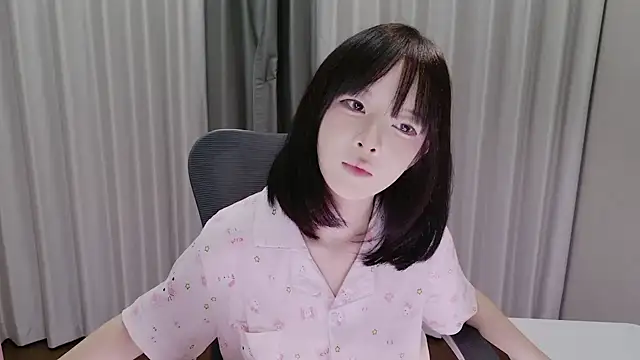 EnEn xiaobao online show from September 13, 2025, 3:45 pm