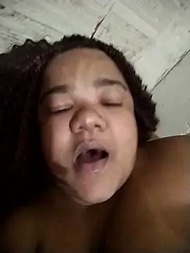 melcarioca1111 online show from October 14, 2025, 4:02 am