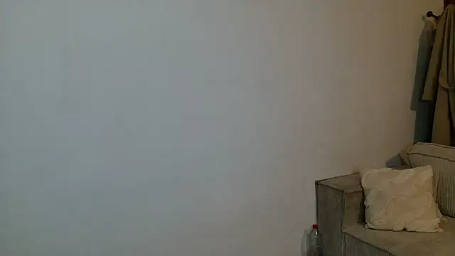 liloush   online show from September 26, 2025, 8:46 pm