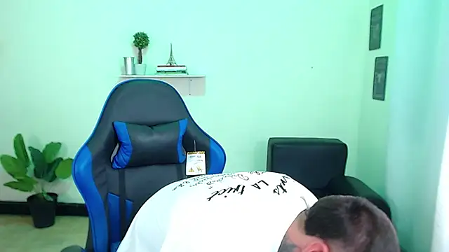 setthomas online show from October 2, 2025, 2:35 pm