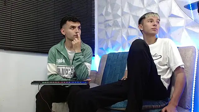 Isaac tan online show from October 13, 2025, 3:06 am