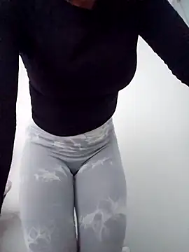 Miss Pompitas23 online show from October 15, 2025, 10:10 pm