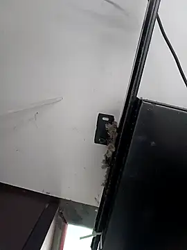 Hot more online show from October 3, 2025, 1:35 am