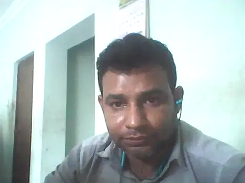 Hot more online show from October 30, 2025, 11:44 am