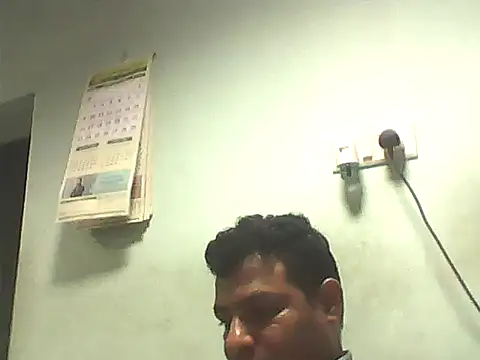 Hot more online show from November 18, 2025, 12:42 pm