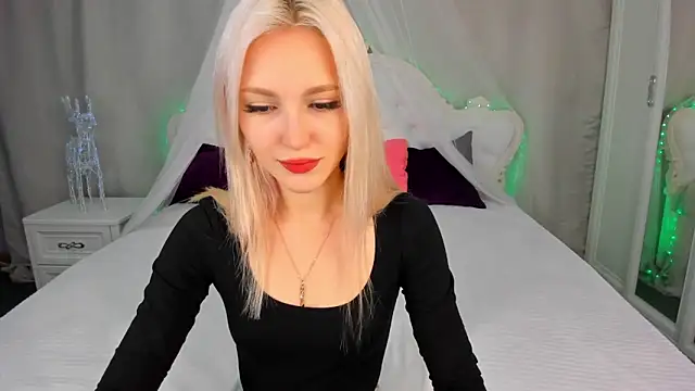 LisaFoxyMe online show from November 9, 2025, 1:26 am