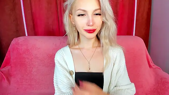 LisaFoxyMe online show from December 1, 2025, 1:54 am