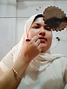 Snapshot of Nusrat-N chatting on July 5, 2026, 5:58 am Nusrat-N online show from July 5, 2026, 5:58 am