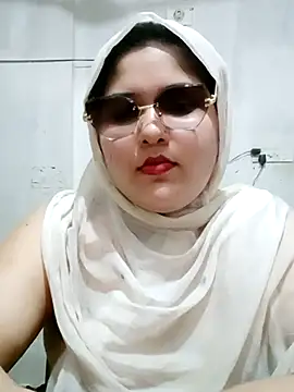 Snapshot of Nusrat-N chatting on July 15, 2026, 4:56 pm Nusrat-N online show from July 15, 2026, 4:56 pm
