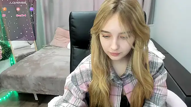 TaisiaHot online show from March 30, 2026, 8:04 am