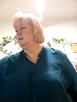 Snapshot of TerezaVelvet chatting on September 30, 2025, 5:12 am TerezaVelvet online show from September 30, 2025, 5:12 am