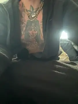 Snapshot of makeyoucum1716 chatting on October 22, 2025, 12:27 pm makeyoucum1716 online show from October 22, 2025, 12:27 pm