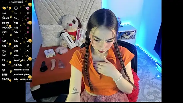 Mia Victoria22 online show from June 13, 2026, 3:37 am
